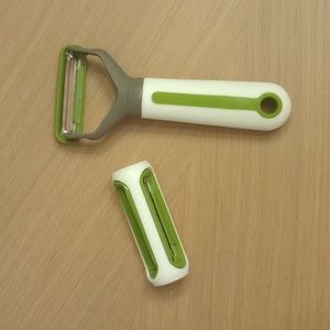 CHEF'N - Peeler with 3 Options - NEW! UNUSED!